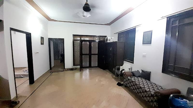 240 Square Yards Portion Available for Rent in Gulistan E Jahaur Block 7 4