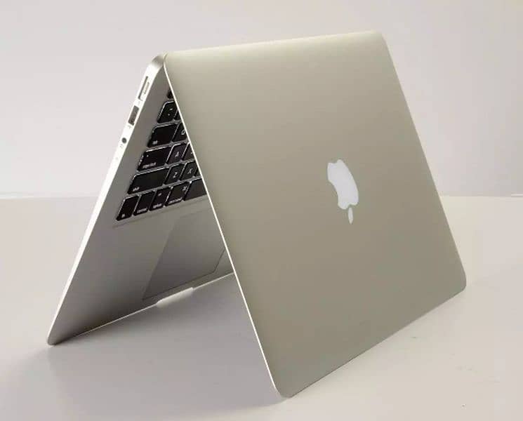 Apple Mac Book Air 2012 3