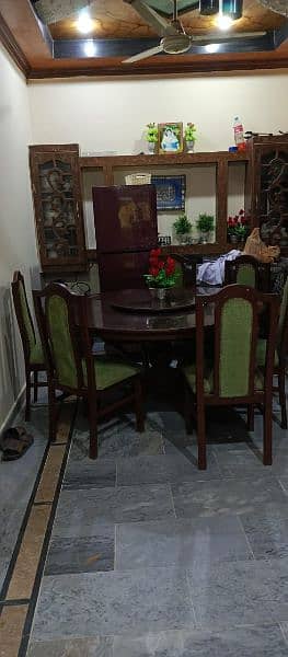 Dinning Table with six chairs 4