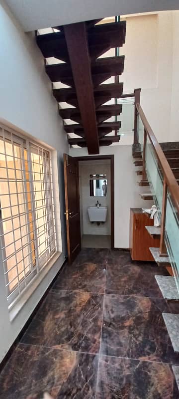 1 Kanal House For Rent With Gas Near To Park In Lake City Sector M3 2