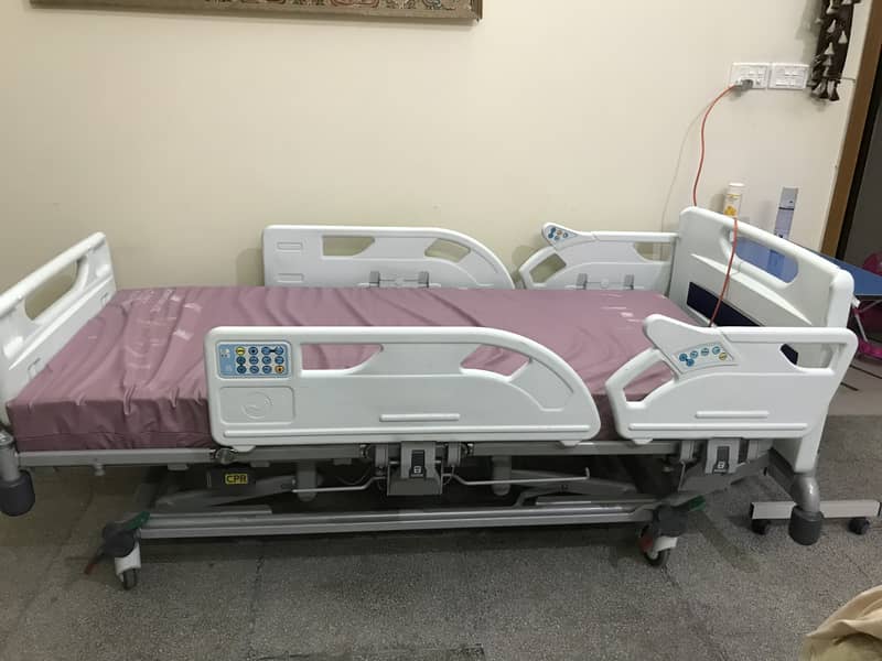 Electric Patient Bed 0