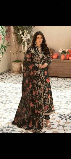 3 pc nishaat suit printed lawn