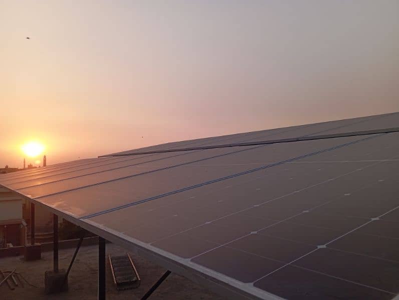 Solar System Installer 7