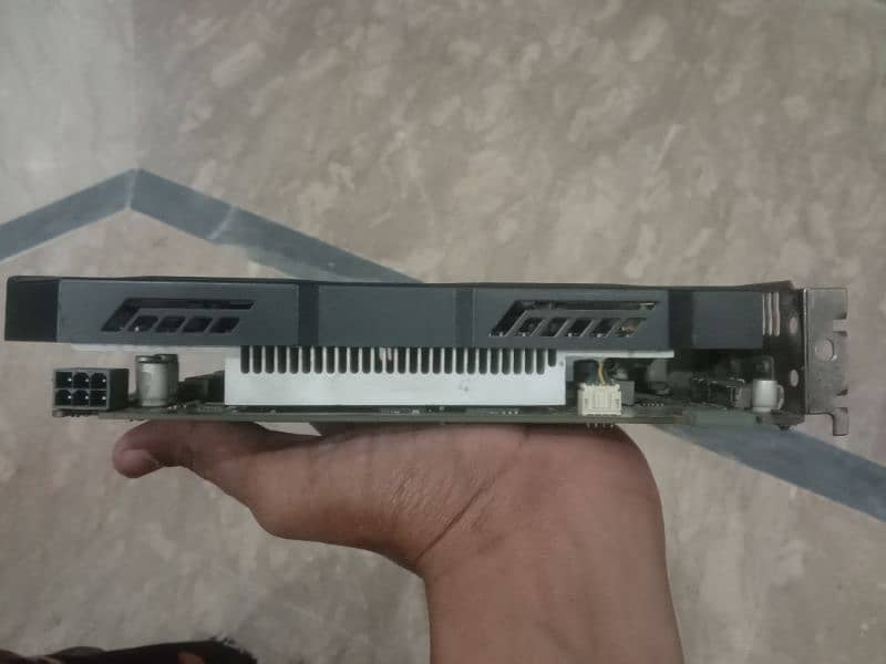 ASUS GTX 650ti Boost 2gb DDR5 192bit 6