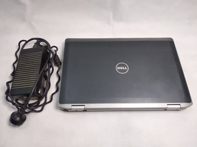 Dell Latitude E6530 Laptop With Bag 1