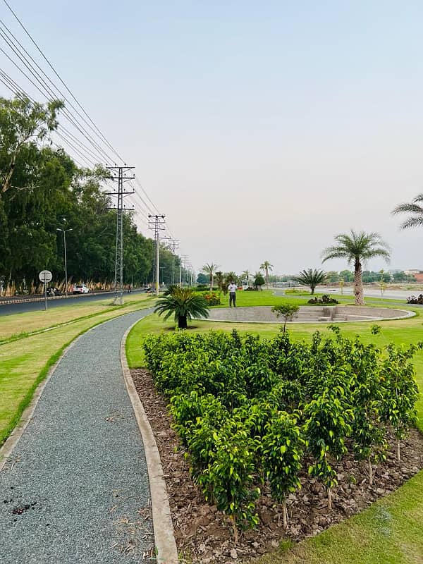 8 Marla Commercial Plot On Canal Bank Road In Union Livings, Nearby Bahria Town, Lahore. 3