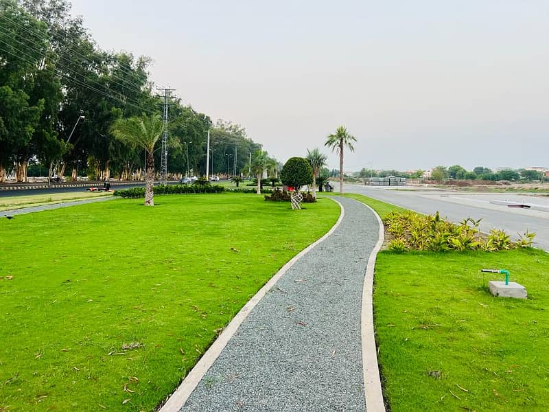 8 Marla Commercial Plot On Canal Bank Road In Union Livings, Nearby Bahria Town, Lahore. 4