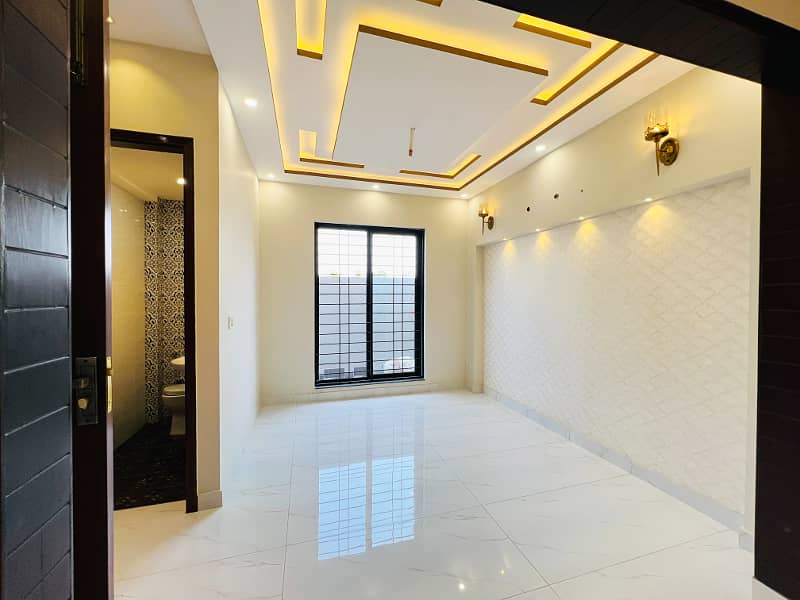5 Marla Brand New House For Sale In Al-Kabir Phase 2 6