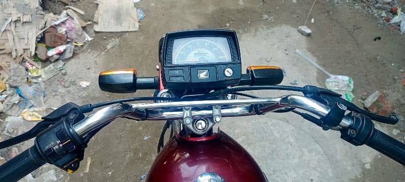 Honda cd70 by one hand used condition 10/10 3