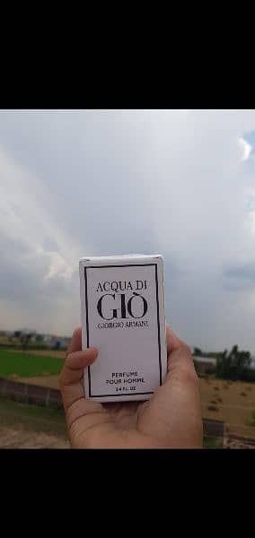 GIO armani 50ml last 6 piece available with discounted price 3