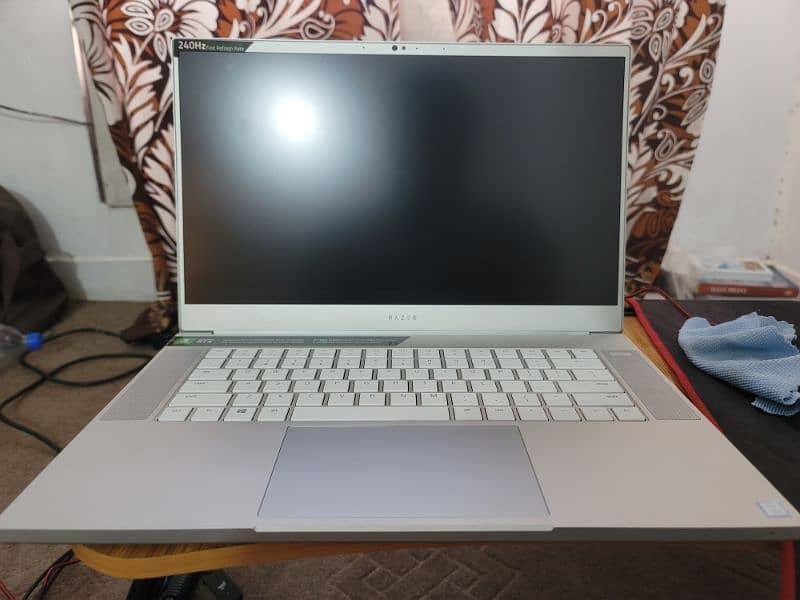 Razor Blade 15 Advance 2020 Rtx 2070 max-q Gaming Laptop for Sale 1