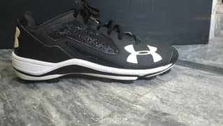 Under armour men's ua ignite low steel cleats SIZE-11 football shoes