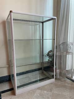 glass table and rack for decoration
