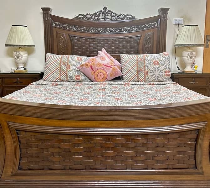 Pure Sheesham Wood Bed Set 0