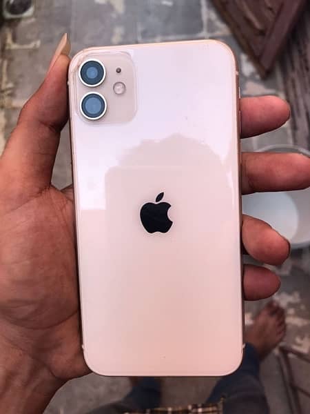 iPhone 11 jv white color condition 10/9 seld pack and Face ID ok 2