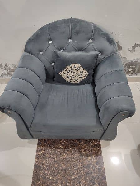 Grey velvet Sofa Set 3,2,1 location Bahria town 1
