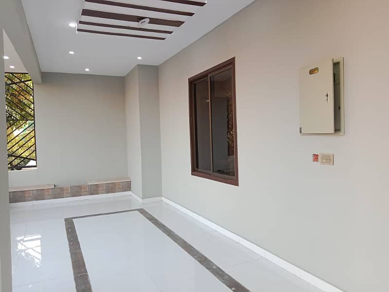 400 Square Yards House For Sale In Gulistan-E-Jauhar Block 12 15