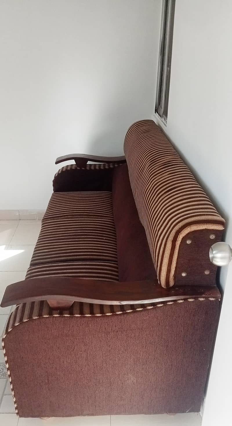 Sofa / 5 seater / brown / wooden / sofa set / molty foam 2