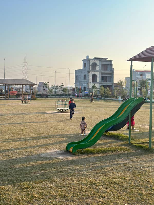 5 Marla Plot For Sale Reasonable Price as per your Budget In Park View City Lahore 5