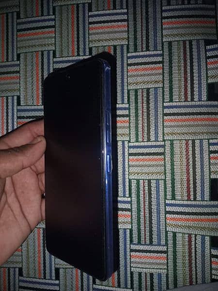 Mobile Condition 10/10. . . 1 Month Used New Mobile 2