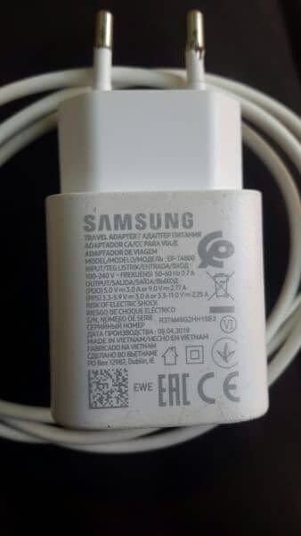 Samsung A32 A13 A30 a51 25w  vivo y20   original box wala fast charger 6