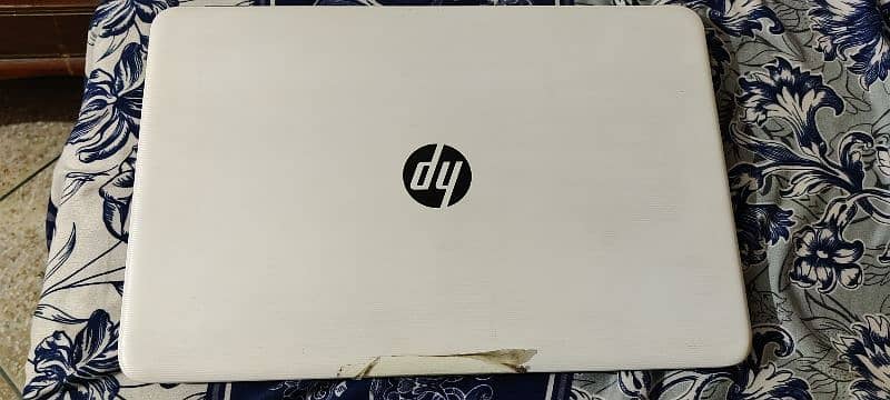 HP Notebook 17 4