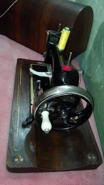 imported sewing machine made by Germany in very good condition. 9