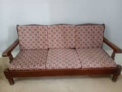 5 seater sofa set with table for sale 0