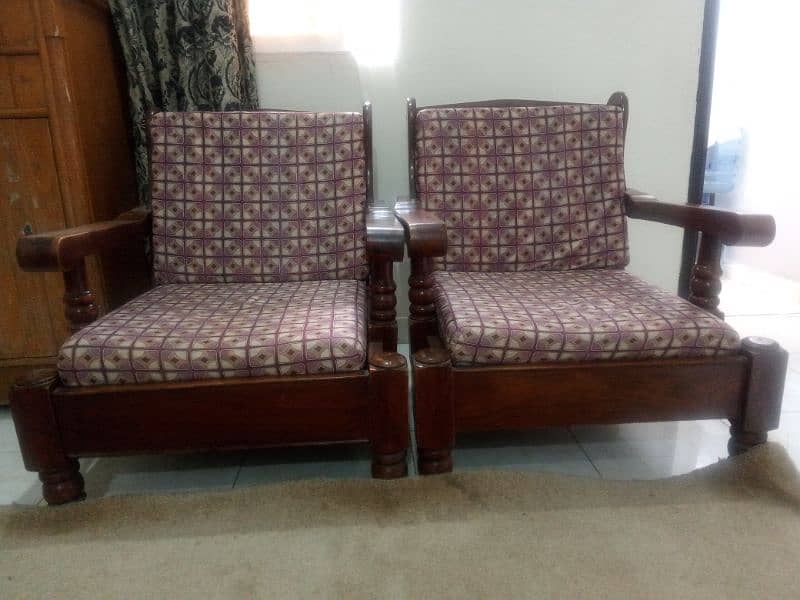 5 seater sofa set with table for sale 1