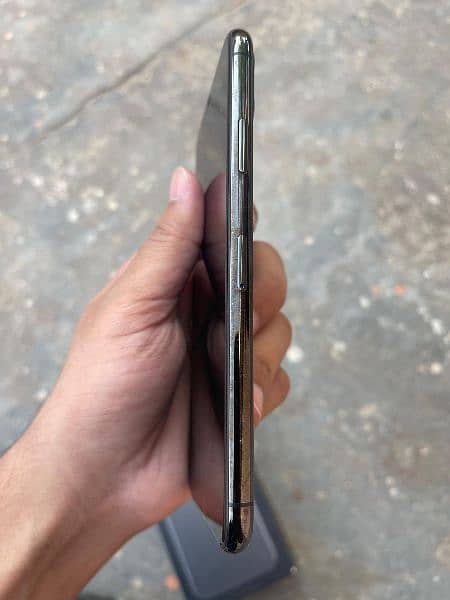 iPhone 11 Pro Max | 64GB | PTA Approved | WaterPack 3