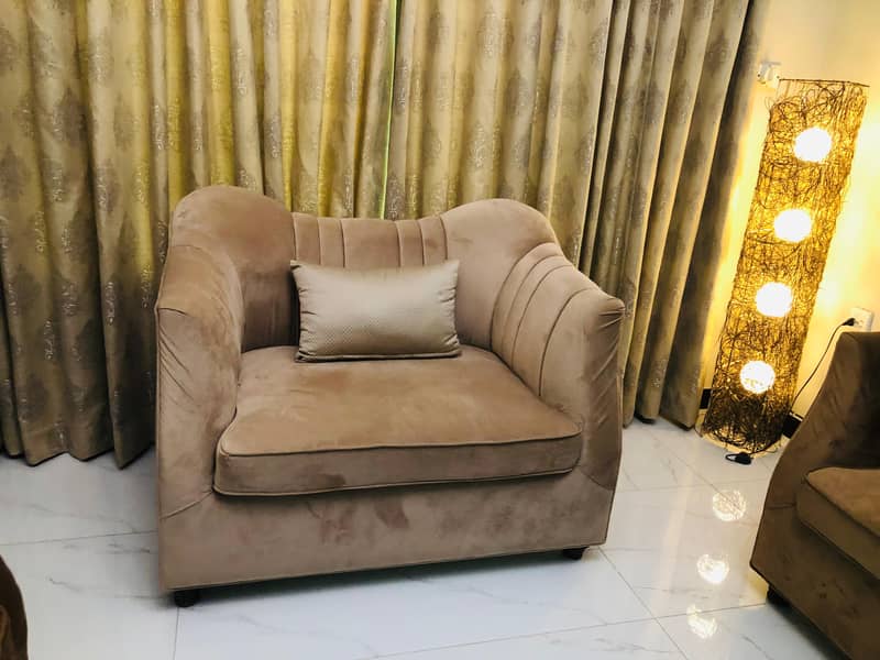 11 Seater Defence showroom Drawing Sofa's for sale 4