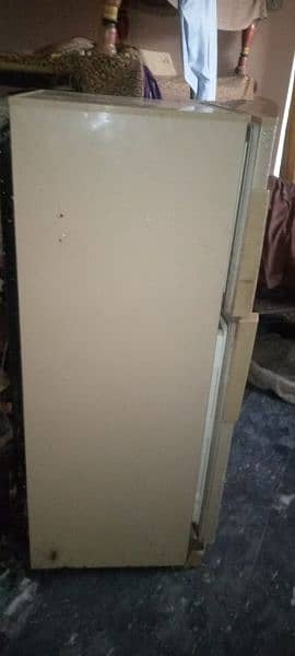 PEL full size jumbo refrigerator for sale perfect condition 5