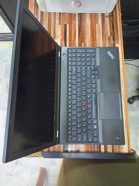 Lenovo thinkpaid t540 Core I 5 4th generation 
12 gb 128 ssd  charger 2