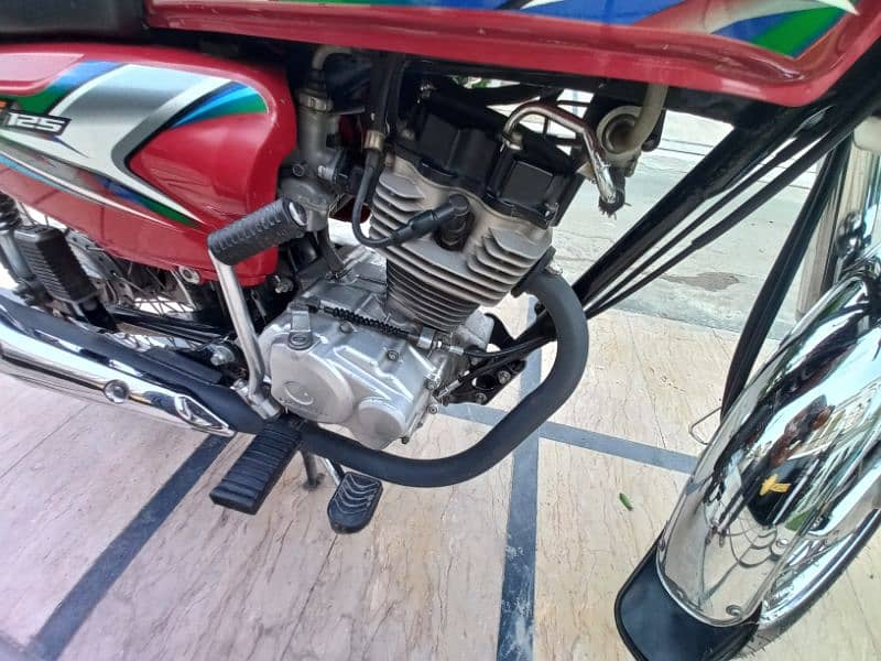 New conditions 125 honda for sale [serious customers can cantct only] 5