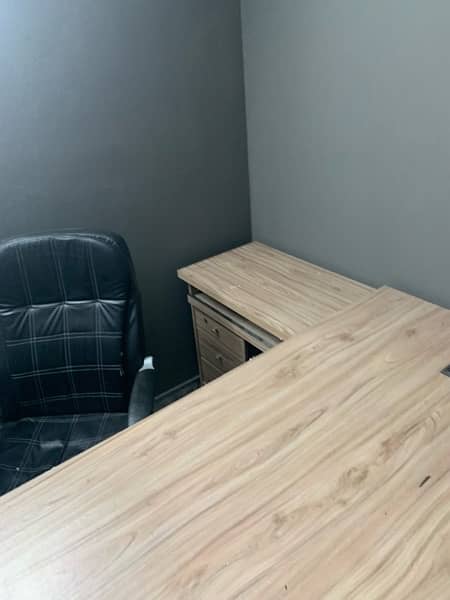 Office Table For Sale 1