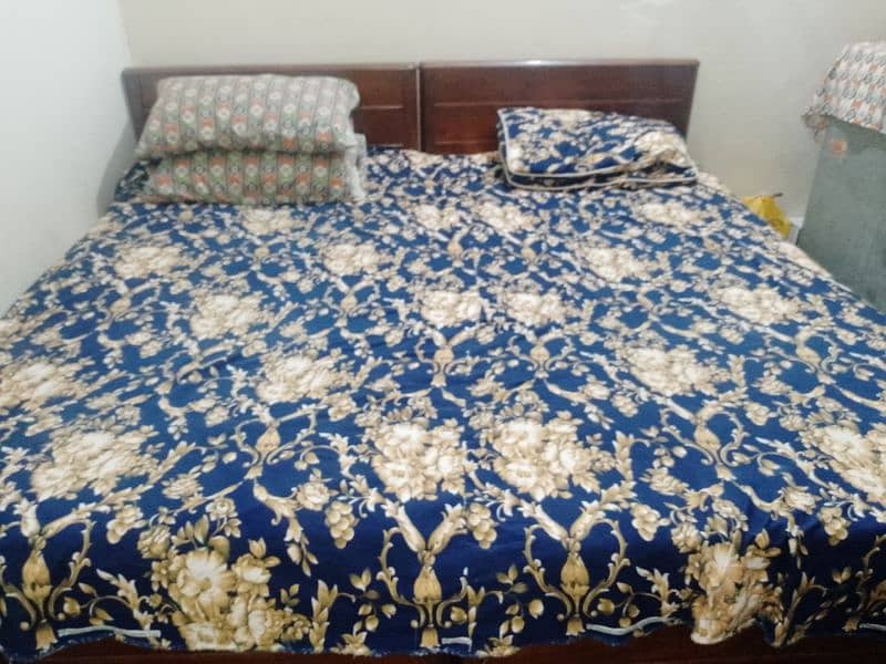 single 2 bed with mattress ( gadda ) 0