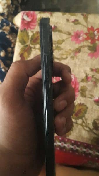 Infinix hot 30 play for sale 4/64 10/10 condition all ok phone 2
