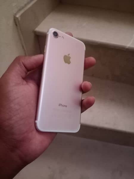 I phone 7 official pta approved 1