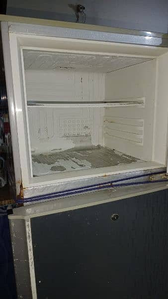 fridge for sell urgent 5