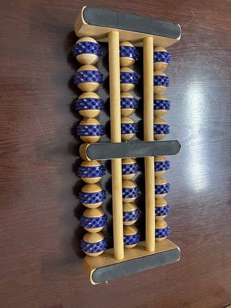 wooden foot massager 1