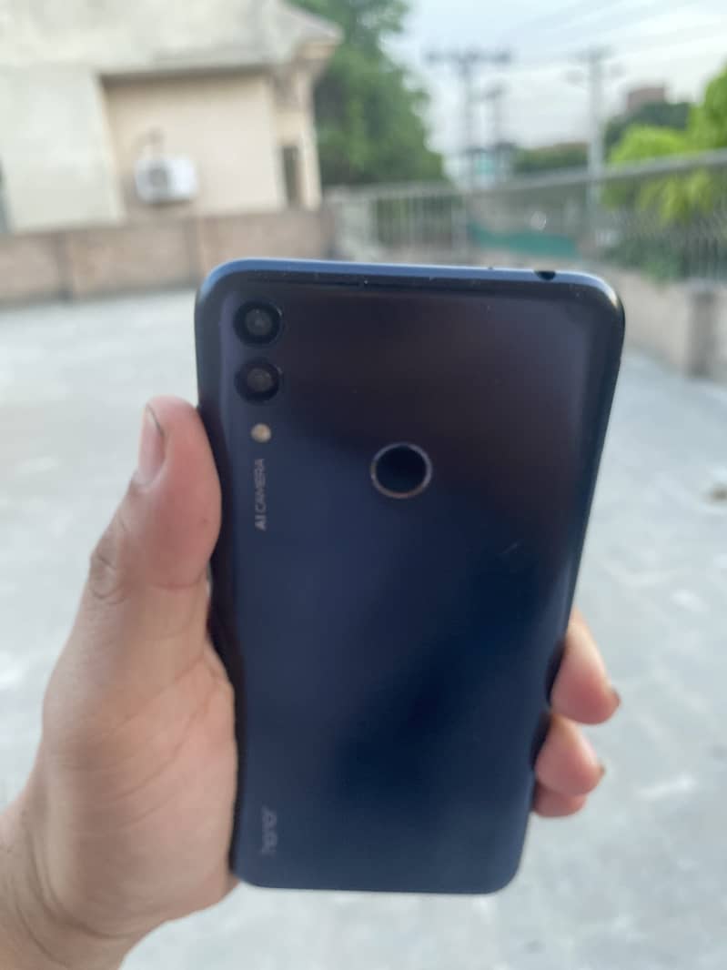 Honor 8c and j5 prime in good condition 4