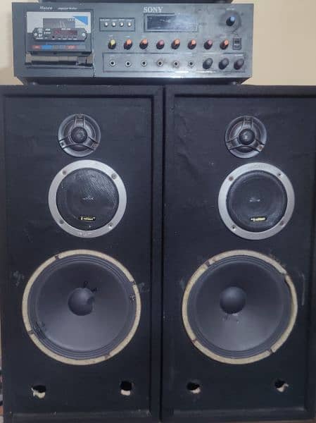 Sony Amplifier And speakers 0