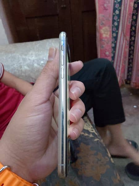 Iphone xs 256gb 10/10 Non Active scratch less 5