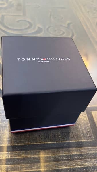 Tommy Hilfiger Men’s Gold Stainless Steel Blue Dia 3