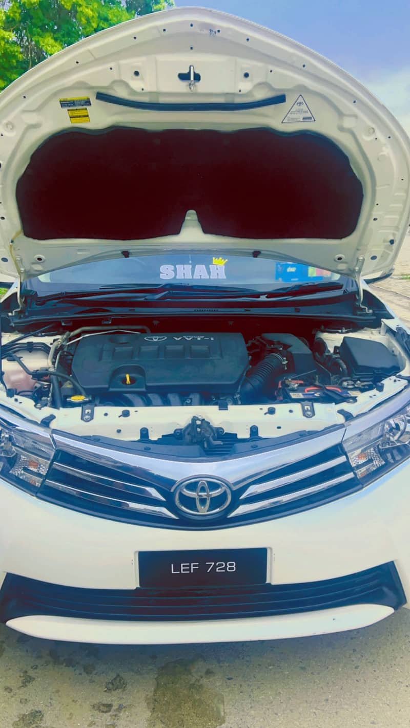 Toyota Altis Grande 1.8 2016 Model For Sale 10