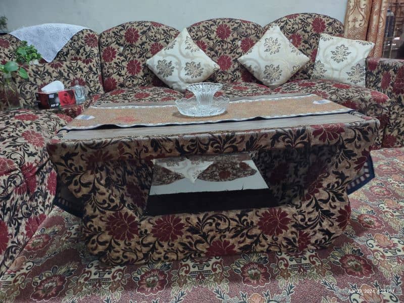 6 Seater Sofa Set with Table 6