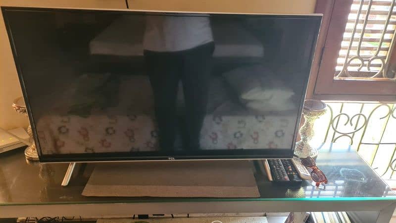 tcl 42 inch smart tv 4