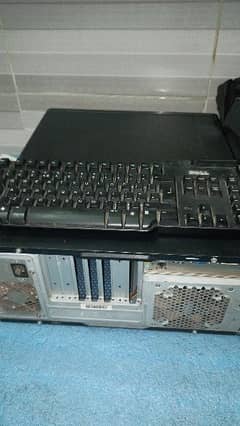 i3 2nd generation 8GB Ram with 300 gb hard fast speed with keyboard