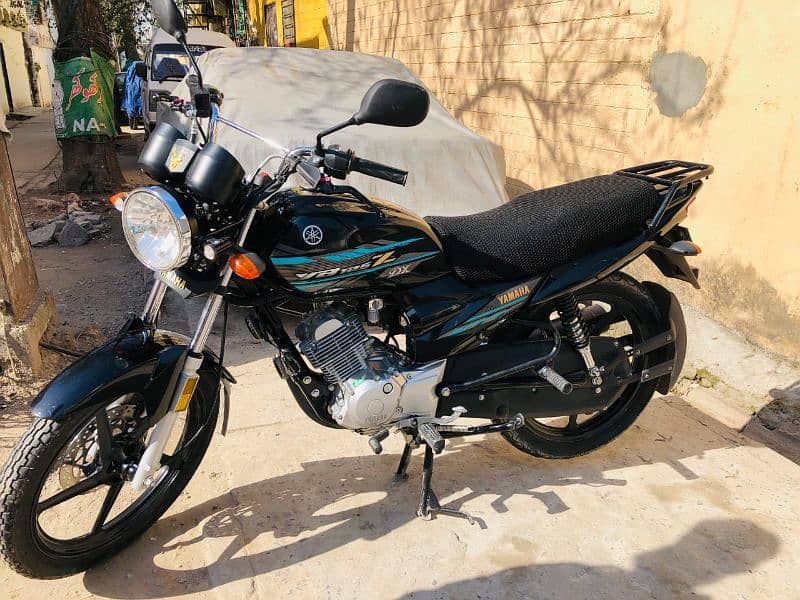 Yamaha DX 125 cc 6