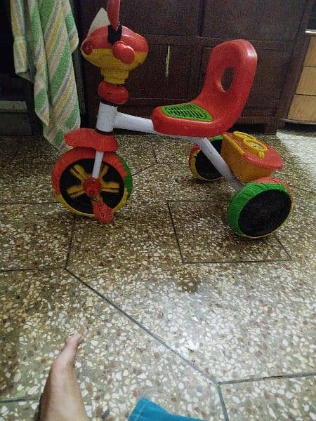 tricyle for kids . . good condition 2